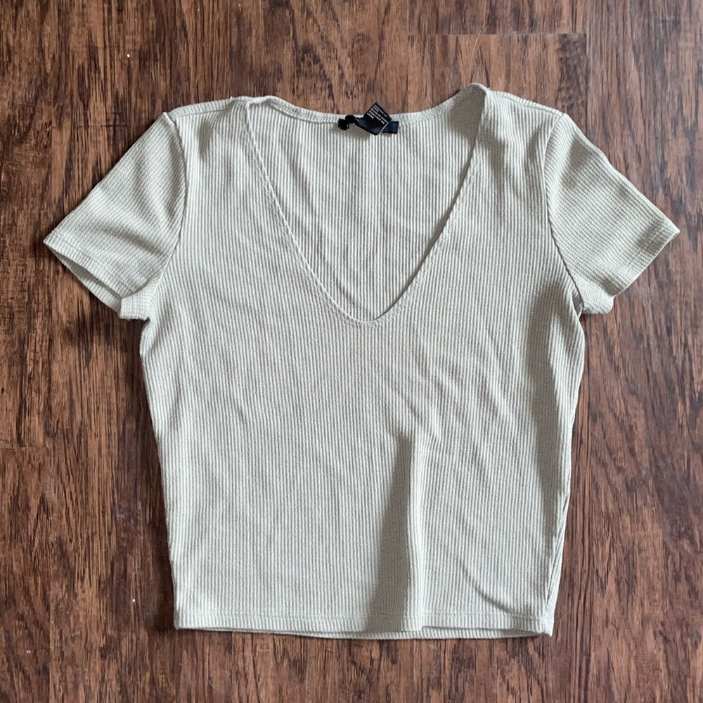Cropped Top with deep v
 light green color